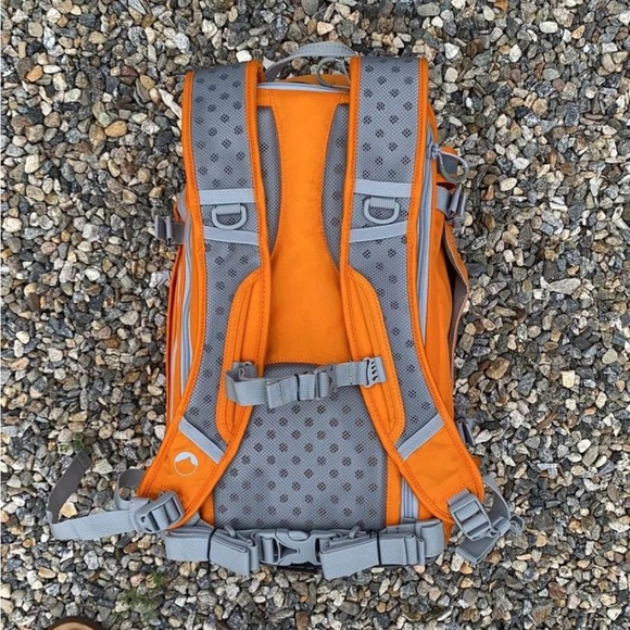 Lowepro Camera Bag - Picture 2 of 7